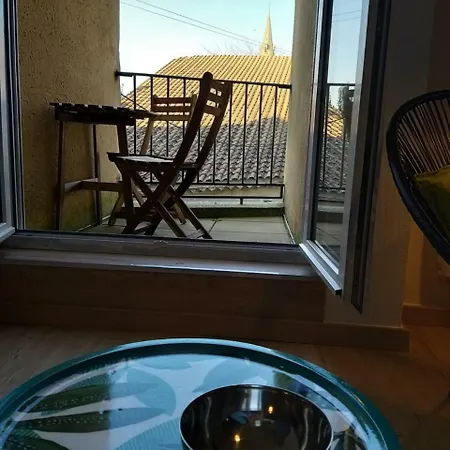 Fully Equipped Studio In Centre *
