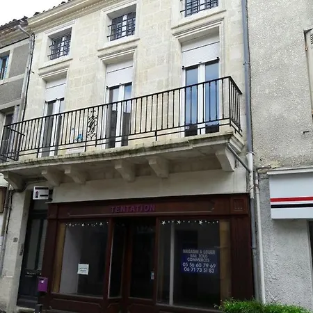 Fully Equipped Studio In Centre Apartment